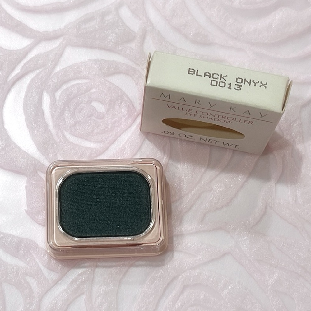 MARY KAY Eye Shadow BLACK ONYX 0013 NWB VINTAGE